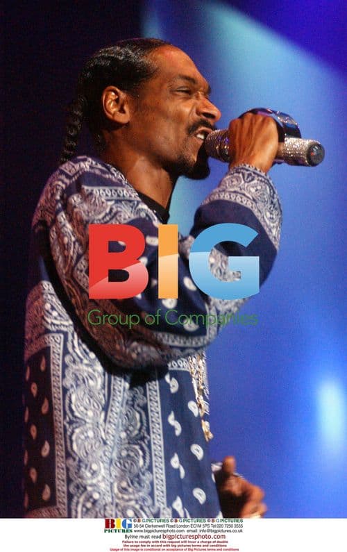 Snoopy D-O-double Gizzle Performs in Rotterdam