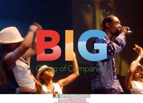 Snoopy D-O-double Gizzle Performs in Rotterdam