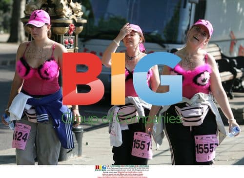 Participants in 2005 "Moonwalk" for Breast Cancer Research