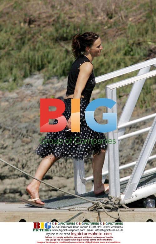 Love Island Celebs Depart Fiji After Finale