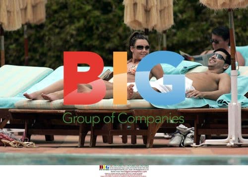 Michelle Heaton and Andy Scott-Lee Relax by Pool