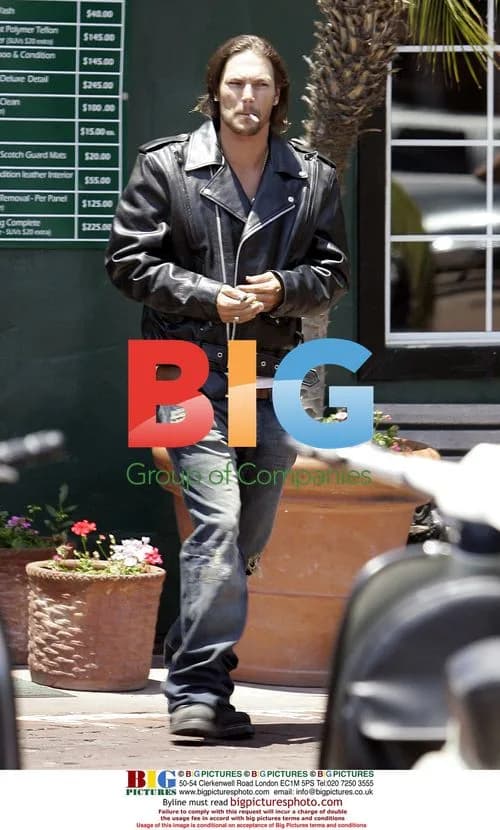 Kevin Federline rides custom motorcycle
