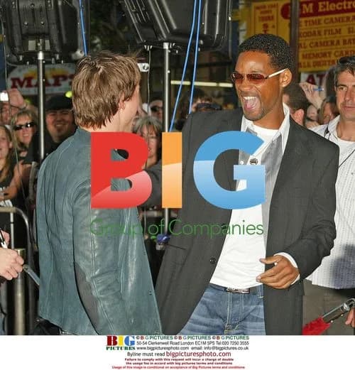 Tom Cruise and Will Smith at 'War Of The Worlds' premiere