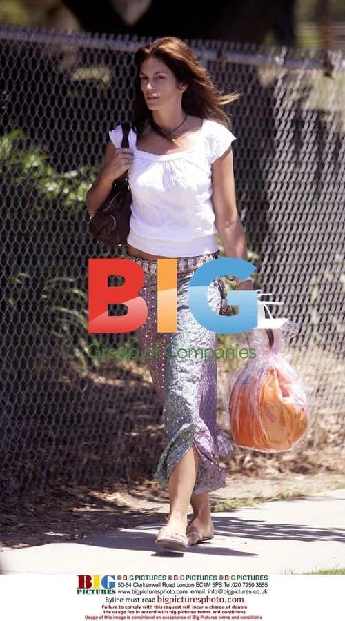 Cindy Crawford Takes Wrapped Gift to Sons' School
