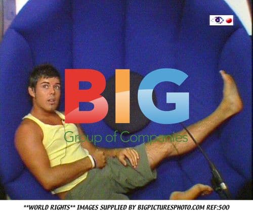 Big Brother 6 Housemates 'Snog'