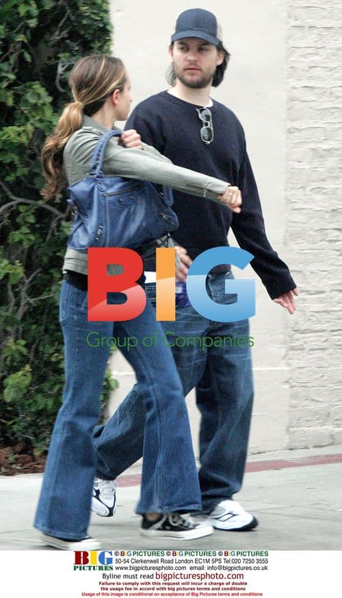 Tobey Maguire and girlfriend shopping in Beverly Hills