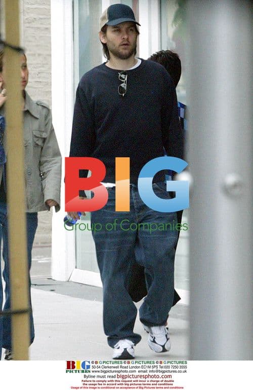Tobey Maguire out shopping in Beverly Hills