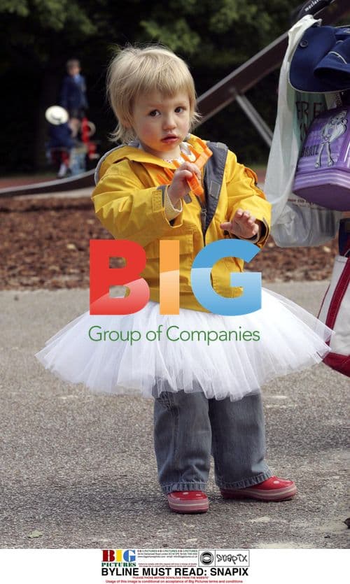 Jools Oliver and Daughters in North London Park