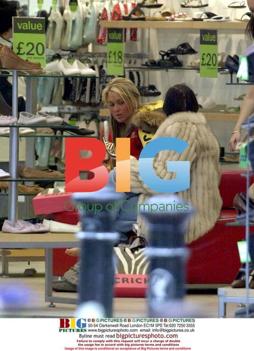 Alex Curran, Gerrard's Girlfriend, Shopping in Liverpool