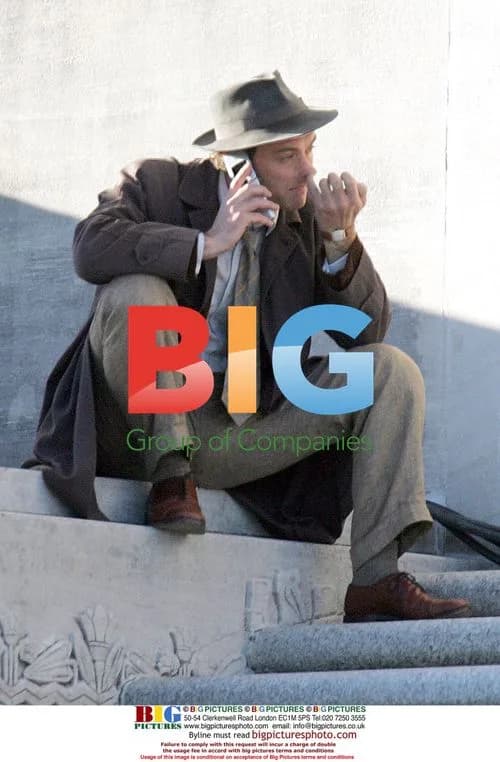 Jude Law on Break from 'All The Kings Men' Filming