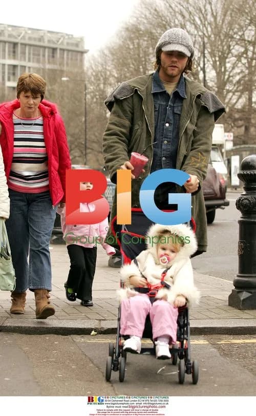 Brian McFadden and family at Hyde Park