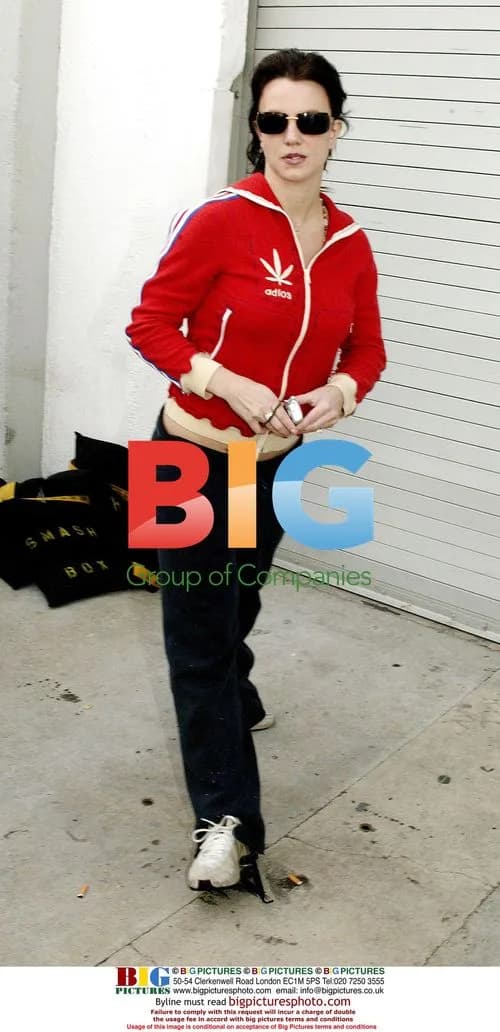 Britney Spears Stops at LA Studio