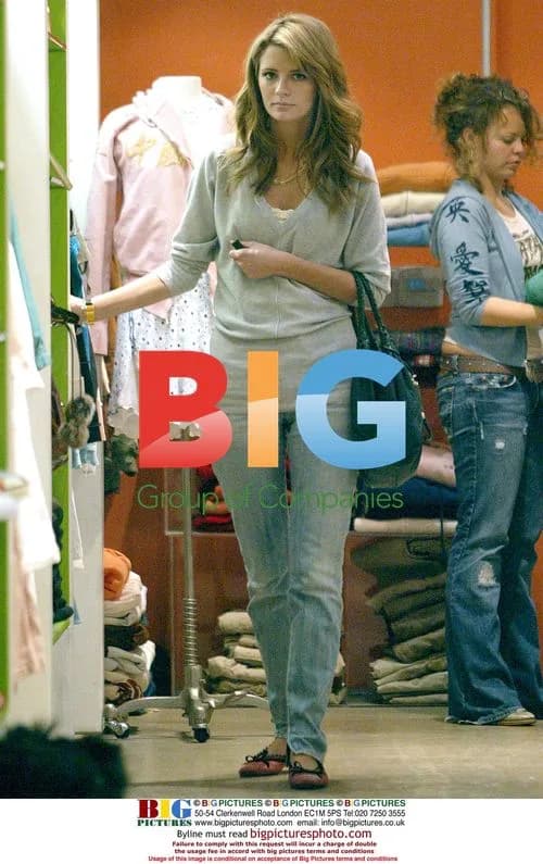 Mischa Barton Shopping in West Hollywood
