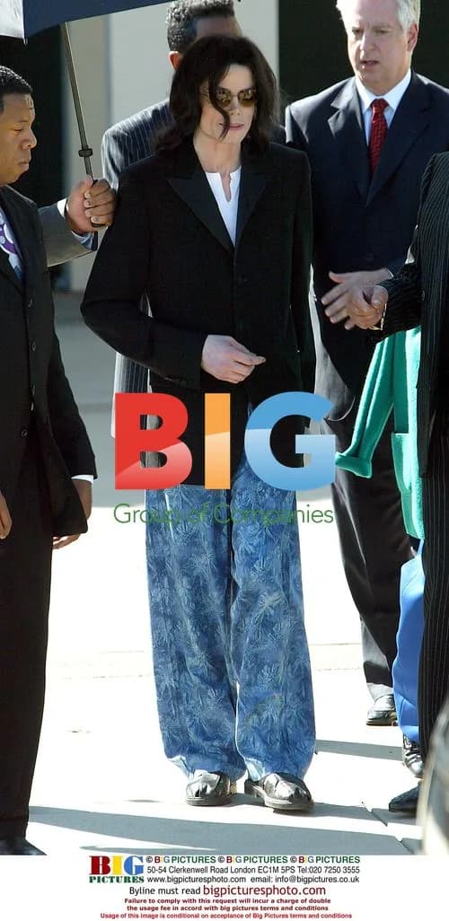 Michael Jackson Leaves Courthouse in Pajamas