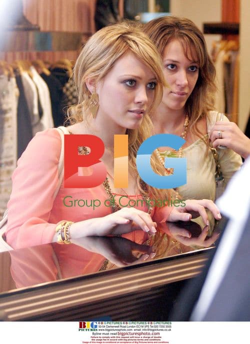 Hillary Duff Shopping with Friend