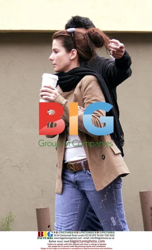 Sandra Bullock Gets Coffee in LA