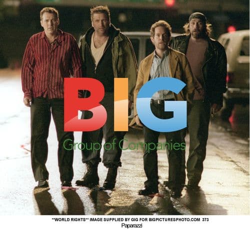 Paparazzi drama thriller on set