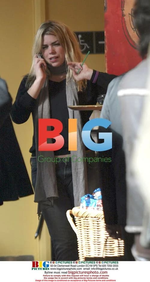 Billie Piper grabs coffee in London