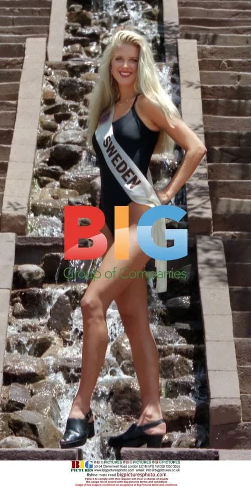 Victoria Silvstedt at Miss World 1993