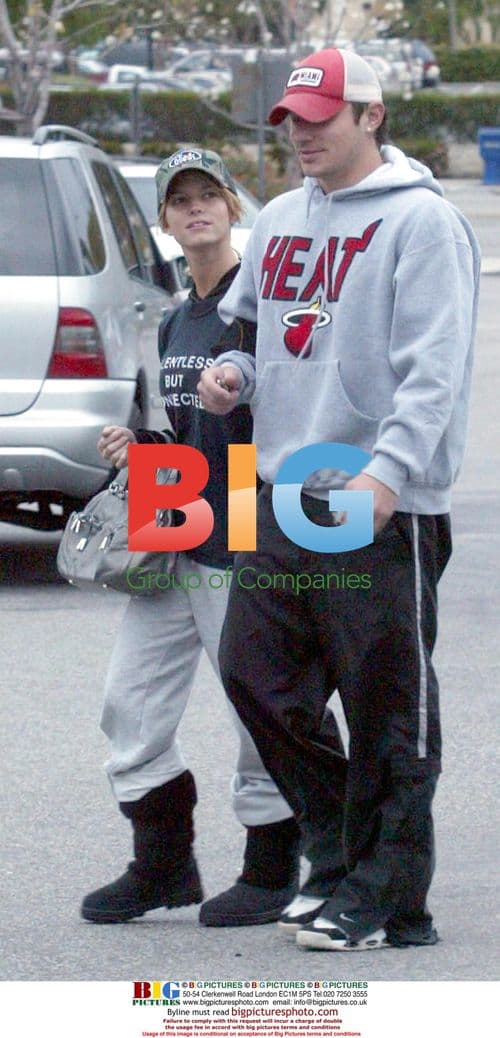 Jessica Simpson and Nick Lachey Out for Breakfast