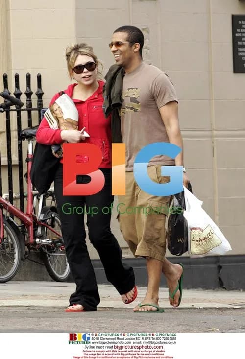 Billie Piper and Boyfriend in Primrose Hill