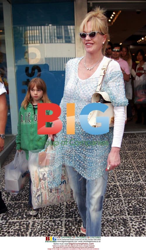 Melanie Griffith and Stella Banderas Shopping