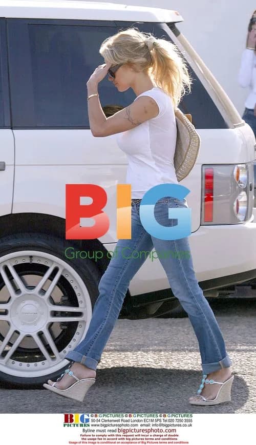 Pamela Anderson leaves Greek restaurant in Malibu