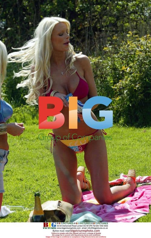 Emma B and Fionna Frolic in the Park