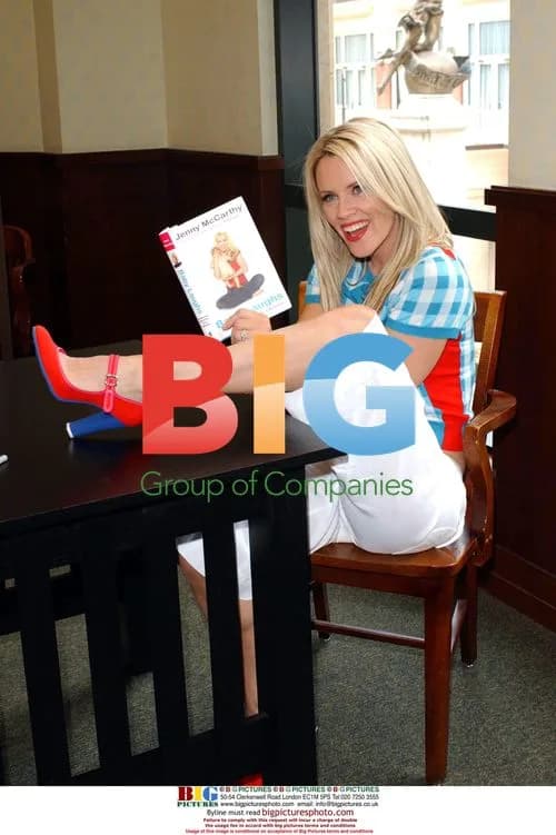Jenny McCarthy signs 'Baby Laughs' book