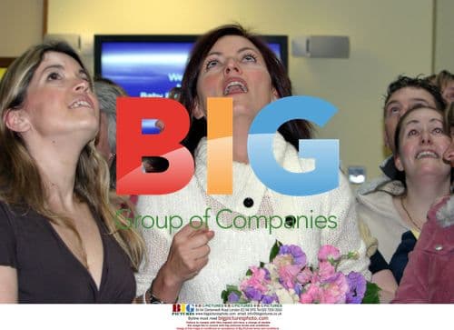 Davina McCall Visits St Richards Hospital