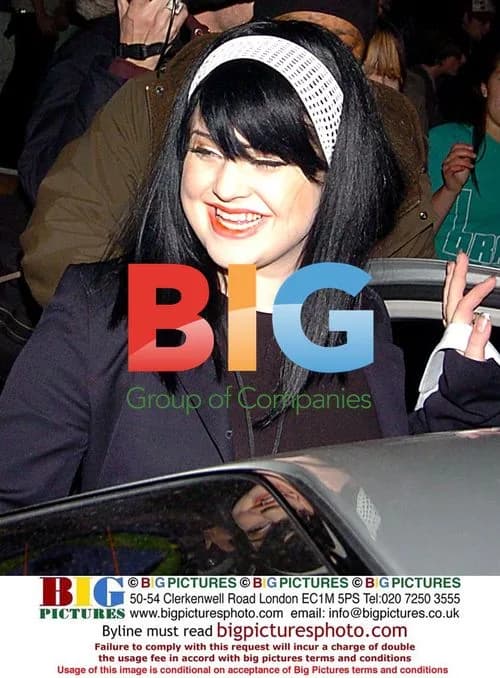 Kelly Osbourne leaving Oasis gig