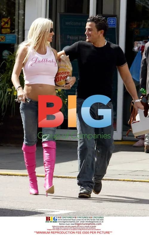 Katie Price and Peter Andre shop for baby