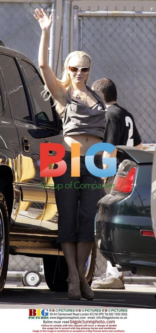Gwen Stefani arrives in Hollywood