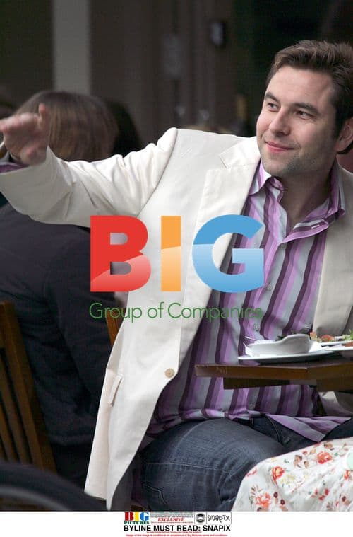 David Walliams has lunch with mystery woman