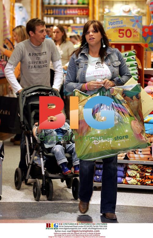 Jade Goody Shops with Boyfriend Ryan Amoo