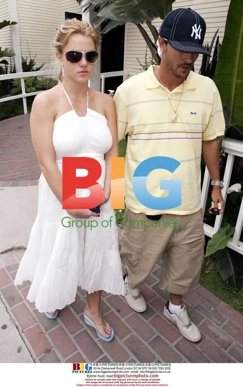 Britney Spears and Kevin Federline Leaving Malibu Restaurant