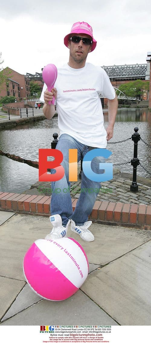 Bez promotes lastminute.com website