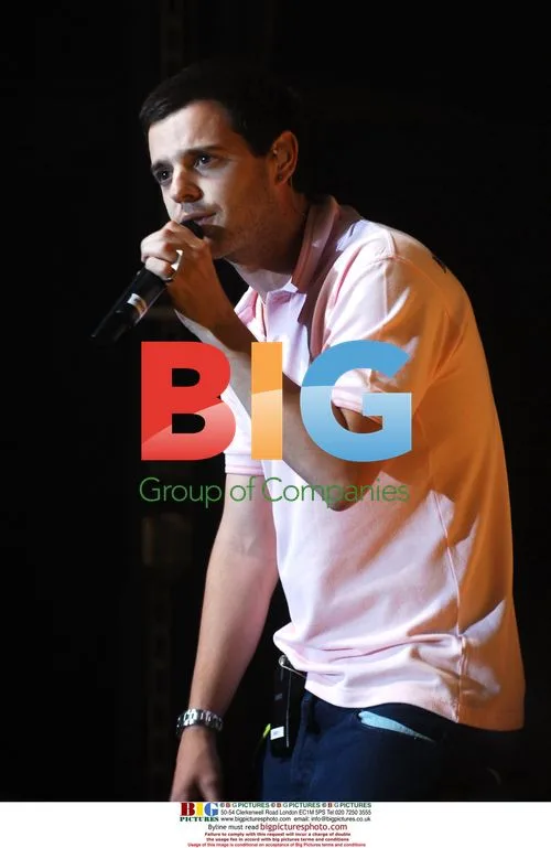 Mike Skinner of The Streets at Homelands 2005