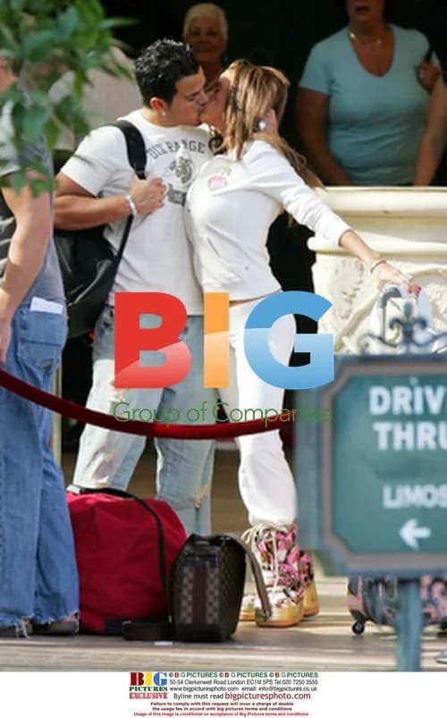 Katie Price and Peter Andre Leave Las Vegas Hotel