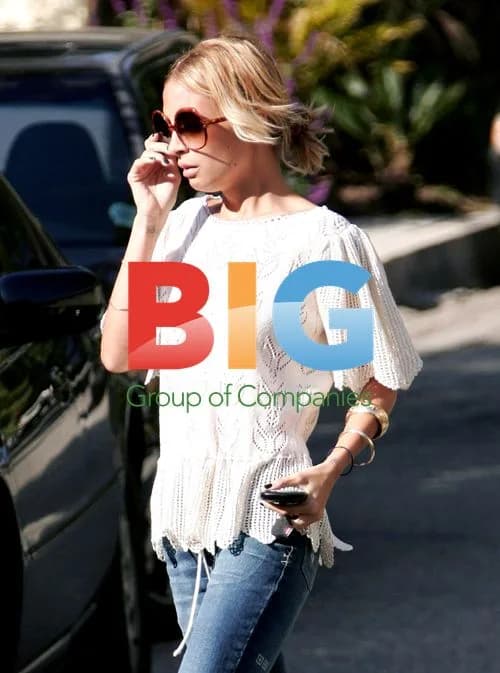 Nicole Richie Leaves Friend's House
