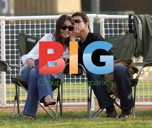 Tom Cruise attends daughter\'s soccer game