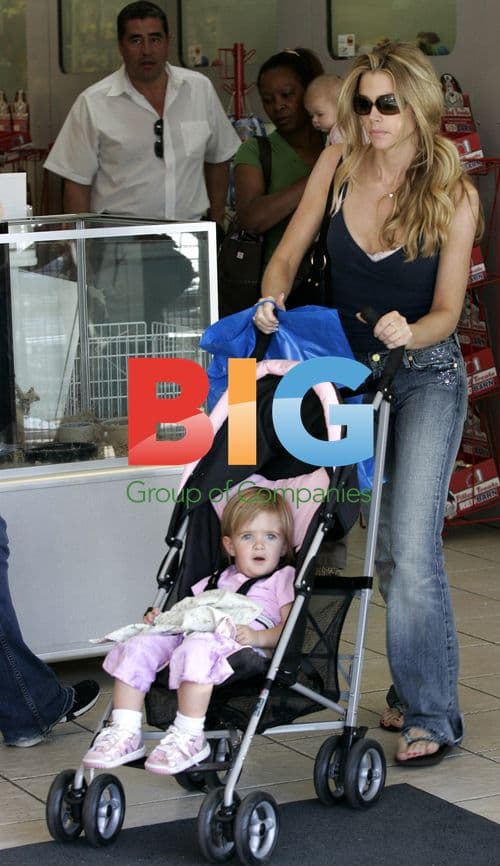 Denise Richards and Daughters Shopping in Malibu