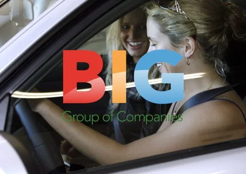 Jessica Simpson Buys Friend BMW