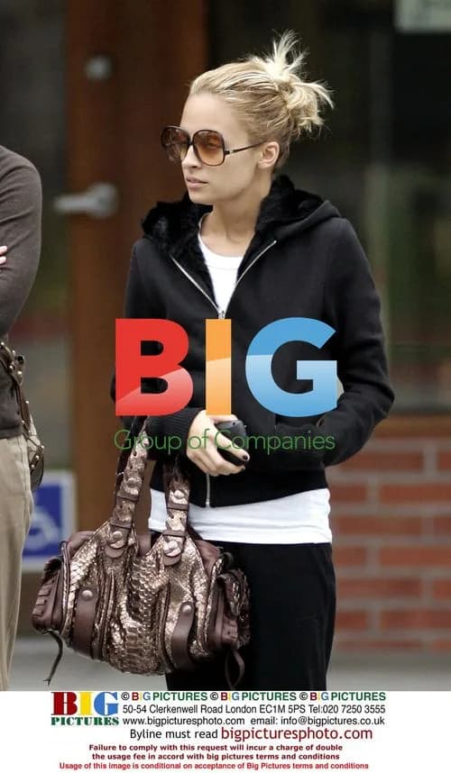 Nicole Richie Looks Frail in West Hollywood