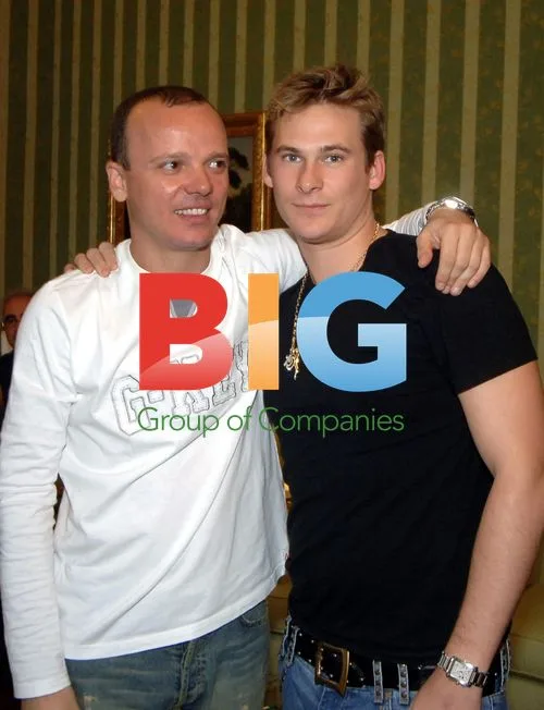 Lee Ryan performs with Gigi D'Alessio in Napoli