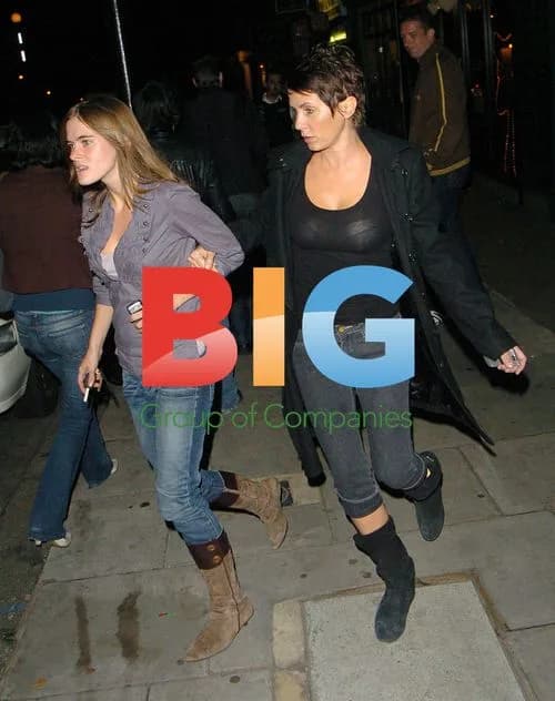 Sadie Frost Leaves Pub, Calls Police