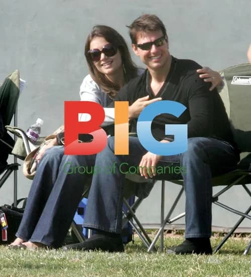 Tom Cruise and Katie Holmes at the Park