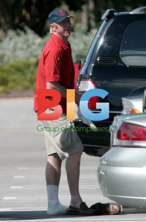 Boris Becker Plays Golf