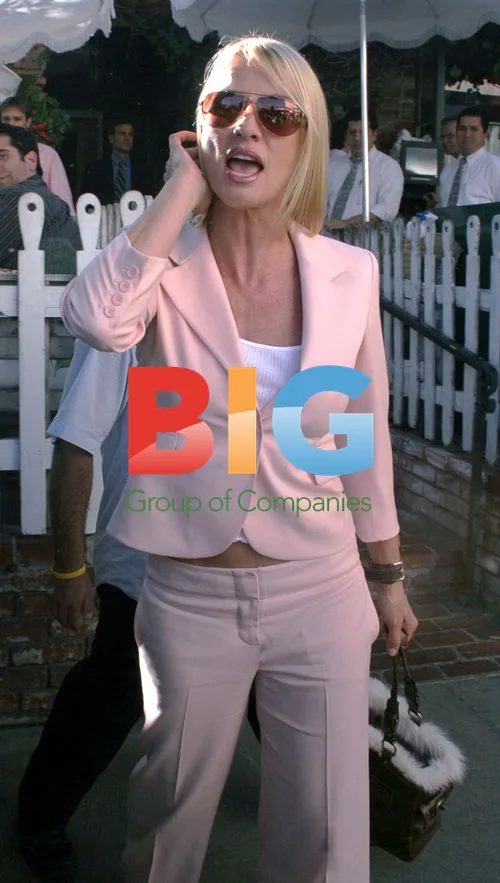 Nicollette Sheridan and Nicklas Soderblom Lunch at The Ivy