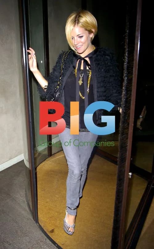 Sienna Miller Leaving Nobu